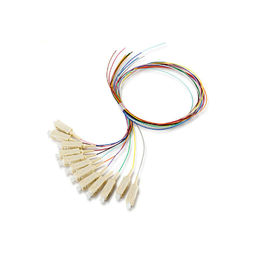 주문 다중 상태 떠꺼머리 광학 섬유 케이블 SC/PC FTTH 상자를 위한 0.9 Mm online manufacture
